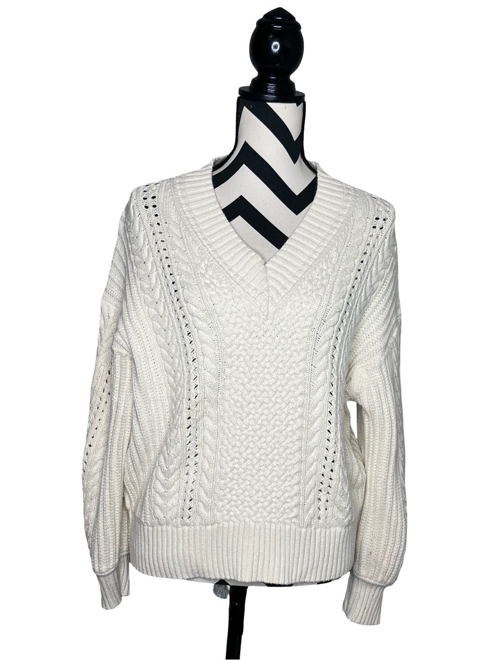 J. Crew Chunky Cable Knit Old Money Cream V-Neck Pull-Over Sweater Sz M